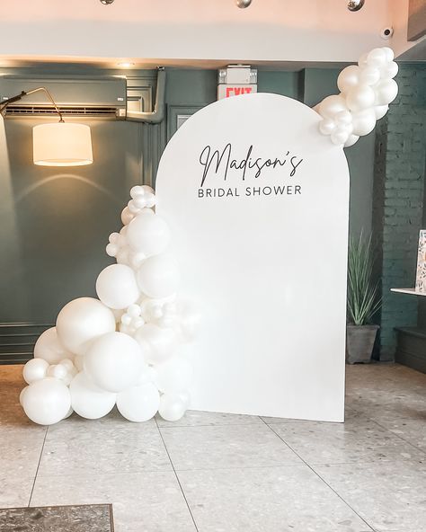 Finally got to work with @poppiesflowercart on this beautiful setup for todays Bridal Shower 🤍💍 Venue: @osteriacrescendo Garden Bridal Shower Balloon Arch, Elegant White Bridal Shower Ideas, Bridal Shower Gift Backdrop, Simple Bridal Shower Photo Backdrop, Easy Bridal Shower Backdrop Ideas, Bridal Shower Balloons Backdrop, Bridal Shower Ideas Backdrop, Bridal Shower Inspiration Decor, Bridal Shower Balloon Garland