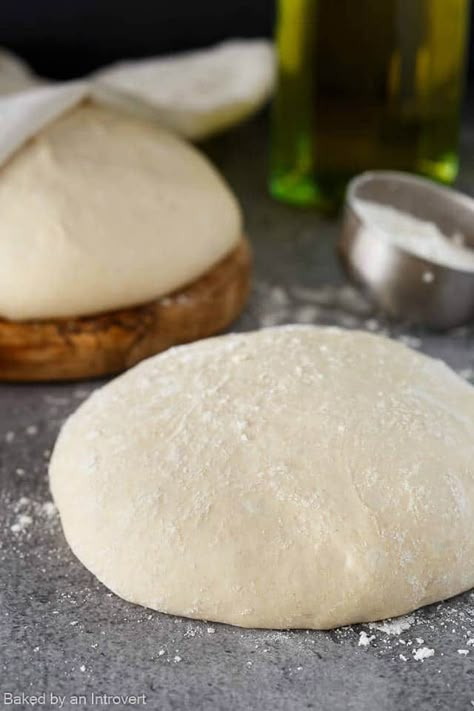 Soft Pizza Dough, The Best Homemade Pizza Dough Recipe, Basic Muffin Recipe, Homemade Pizza Dough Easy, Best Homemade Pizza, Easy Homemade Pizza, Pizza Dough Recipe, Homemade Pizza Dough, Pizza Recipes Dough