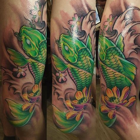 Tattoo Coy Fish, Green Koi Fish, Japanese Fish Tattoo, Japanese Koi Fish Tattoo, Trinity Tattoo, Sketchy Tattoo, Japanese Koi Fish, Koi Tattoo, Koi Fish Tattoo