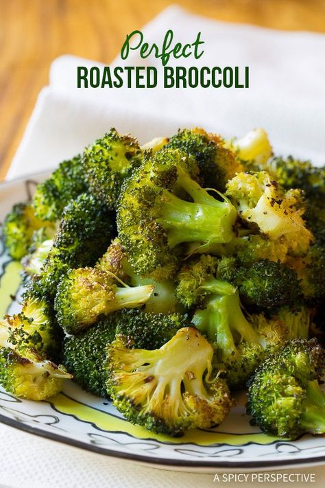 The Perfect Roasted Broccoli Recipe | ASpicyPerspective.com Sesame Broccoli, Low Calorie Meals, Roasted Broccoli Recipe, A Spicy Perspective, Broccoli Recipe, Enjoy Your Meal, Diner Recept, Roasted Broccoli, Broccoli Recipes