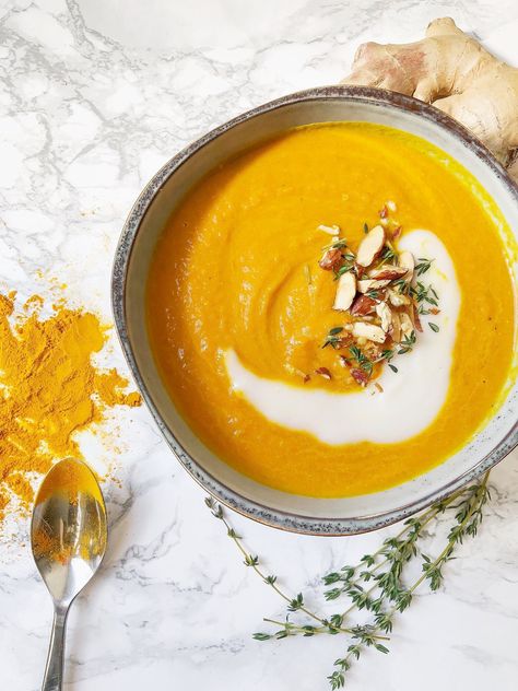 Immunity Soup, Carrot Ginger Soup Recipe, Batch Cooking Recipes, Healthy Fats Foods, Turmeric Soup, Recipe For Lunch, Healing Soup, Carrot Ginger Soup, Ginger Soup