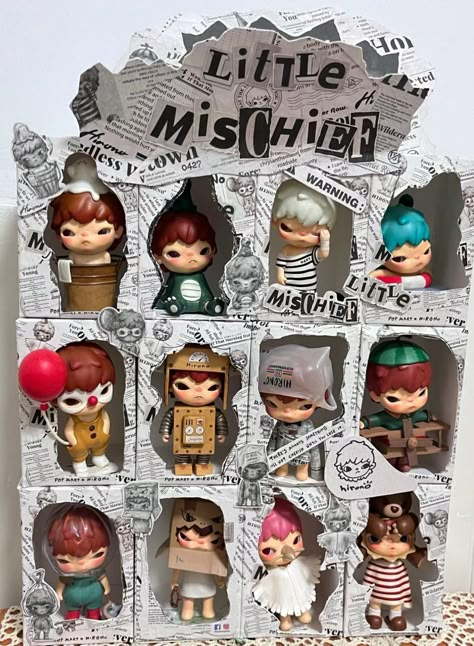 Hirono Box Decor, Hirono Display Shelf, Hirono Display Concept, Mini Figures Display, Hirono Series List, Smiski Displays, Pop Figure Display Ideas, Hirono Series, Hirono Collection