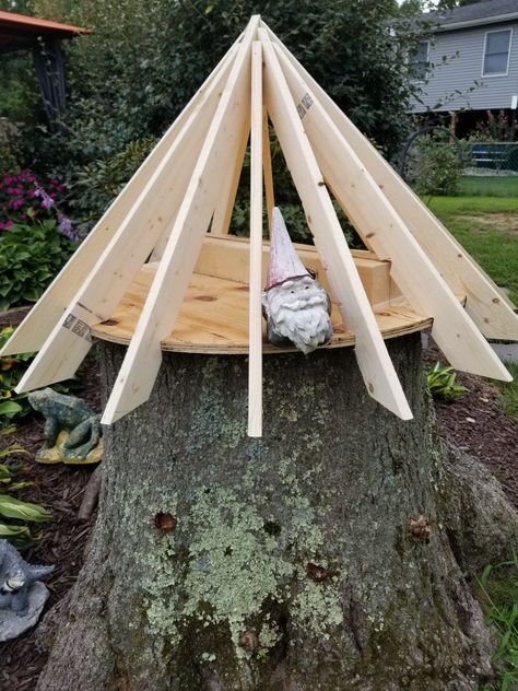 Gnome House Diy Tree Stump, Fairy House Stump Tree Trunks, Gnome House Tree Stump, Knome Houses Tree Stump Diy, Gnome Houses From Tree Stumps, Tree Stump Gnome House, Fairy House Tree Stump, Gnome Tree Stump House, Fairy Stump