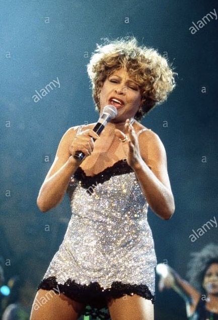 Tina Turner Live, Tina Turner Proud Mary, Wearing Wigs, Different Shades Of Black, How To Wear A Wig, Rock Artists, Tina Turner, Armani Prive, Mick Jagger