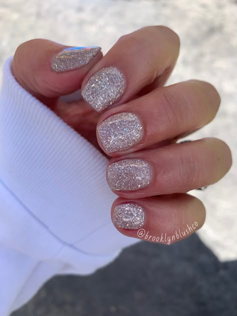 Round Sparkle Nails, Glitter Short Gel Nails, Very Short Glitter Nails, Shirt Glitter Nails, Dipped Glitter Nails, All Glitter Nails Short, Glitter Short Nails Sparkle, Nye Glitter Nails, Summer Sparkly Nails