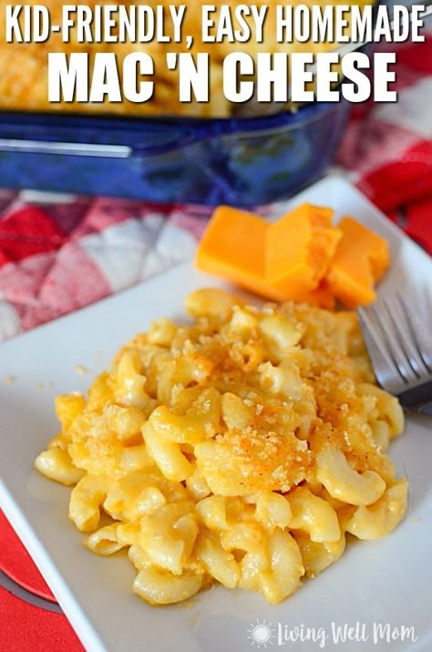 This baked homemade mac and cheese recipe gets two thumbs up from kids. Perfect for lunch, parties, even a simple family dinner, it’s topped with bread crumbs and so yummy! #kidfood #macandcheese #macaroniandcheese #easyrecipe Best Mac And Cheese Recipe Easy, Indulgent Recipes, Food For Picky Eaters, Best Mac N Cheese Recipe, Baked Mac And Cheese Recipe, Boxed Mac And Cheese, Pasta Macaroni, Homemade Mac And Cheese, Easy Cheese Recipes