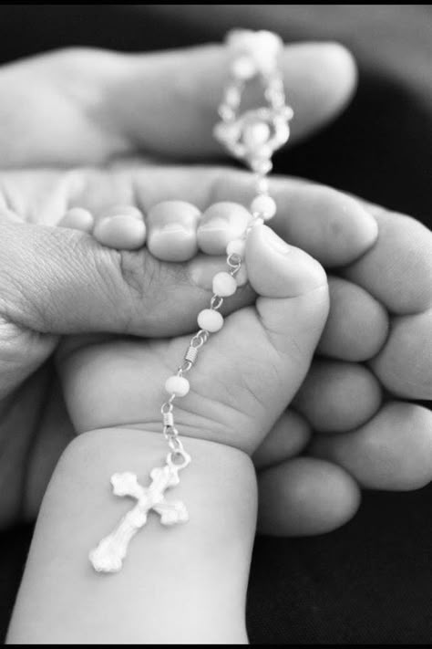 Christening Picture Ideas, Krstenje Ideas, Foto Battesimo Photo Ideas, Baptized Aesthetic, Christening Photoshoot Ideas, Bautizo Photoshoot, Baptism Photoshoot Ideas, Baptism Picture Ideas, Baby Baptism Pictures