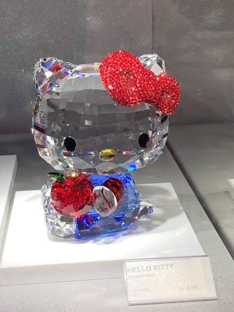 Swarovski Hello Kitty, Hello Kitty Room Decor, Hello Kitty Bedroom, Hello Kitty Gifts, Hello Kitty Merchandise, Hello Kitty Jewelry, Charmmy Kitty, Hello Kitty Rooms, Hello Kitty Themes