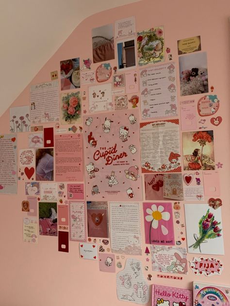 Kawaii Wall Collage, Coquette Wall Collage, Styl Grunge, Rooms Decoration, Ideas Hogar, Cute Bedroom Decor, Cute Room Ideas, Pretty Room, Kawaii Room