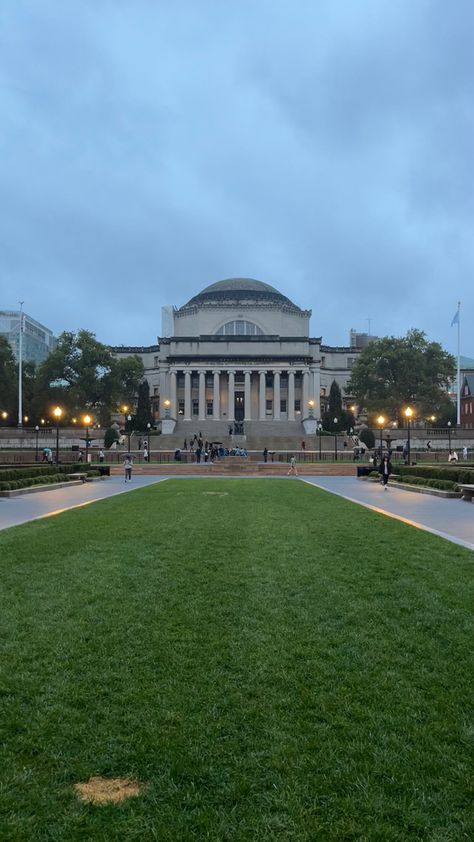 Columbia Student Aesthetic, Columbia University Wallpaper, Vanderbilt Aesthetic, Columbia University Vision Board, University Of Columbia Aesthetic, Columbia Aesthetic, Columbia University Aesthetic, Colombia College Nyc, University Of Columbia