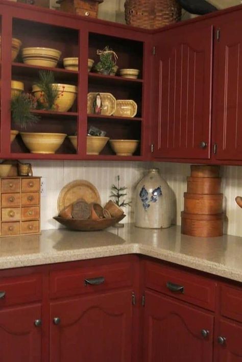 Early American Kitchen Ideas, American Colonial Interior Design, Country Kitchen Pantry, Colonial Kitchen Ideas, Colonial Style Kitchen, American Colonial Interior, Red Country Kitchens, Colonial Home Design, Colonial Home Interior