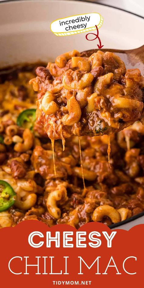 A simple combination of dynamic flavors for a tasty, Cheesy Chili Mac recipe the whole family will love. Tender macaroni bathed in flavorful homemade chili and smothered in bubbly melty cheese. Hello, delicious! PRINTABLE RECIPE at TidyMom.net Cheesy Chili Mac, Cheesy Chili, Homemade Chili Seasoning, Chili Mac Recipe, Chili Mac And Cheese, Delicious Dips Recipes, Chili Mac, Pot Dinners, Meals Recipes