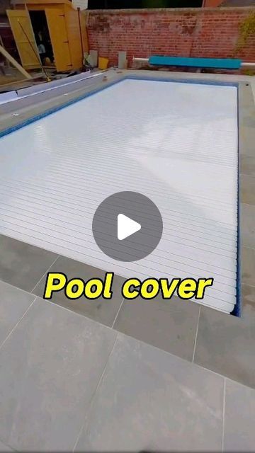 Automatic Pool Cover, Swimming Pool Equipment, Swimming Pool Maintenance, Swim Life, Construction Ideas, Pool Builders, Swimming Pool Designs, Pool Cover, Pool Designs