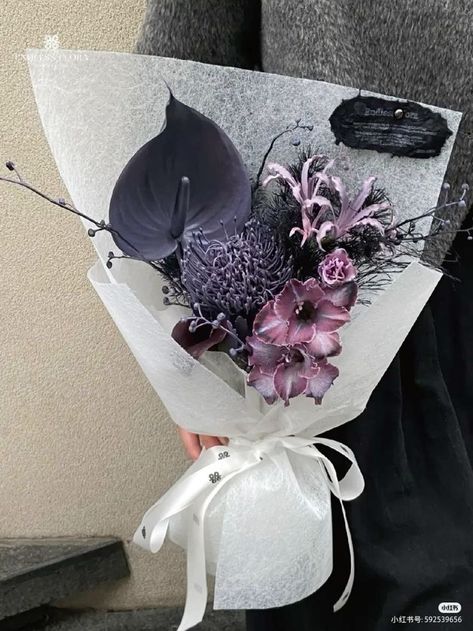 Filter Guide, Diy Bouquet Wrap, Filter Aesthetic, Luxury Flower Bouquets, Fancy Flowers, Boquette Flowers, Flower Vase Arrangements, Flower Arrangements Simple, Modern Flower Arrangements