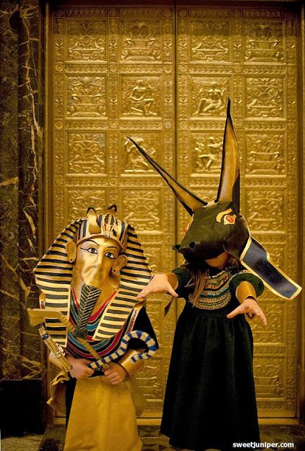 Halloween 2013: Anubis and King Tut | sweet juniper! King Tut Costume Diy, King Tut Costume, Anubis Costume, Egyptian Theme, Mummy Costume, Amazing Halloween Costumes, Halloween 2013, King Tut, Diy Costumes