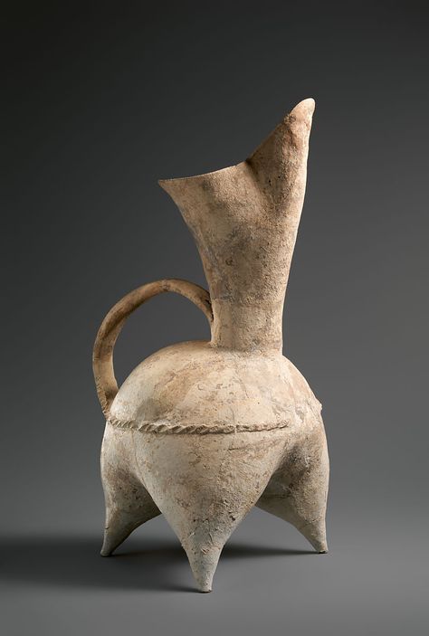 Tripod Vessel (Gui) | China | Neolithic, Dawenkou culture (ca. 2800–2400 B.C.) | The Met Historical Ceramics, Coil Pottery, Art Chinois, Ancient Pottery, Chinese Pottery, Ceramic Bottle, Clay Craft, Ancient Knowledge, Chinese Ceramics