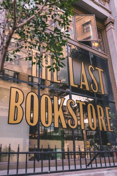 Best Things to Do in Downtown LA | The Last Bookstore #simplywander La Bookstore, Bradbury Building, The Last Bookstore, Angel Flight, Grammy Museum, Walt Disney Concert Hall, Summer Mood Board, Central Market, Cool Things To Do