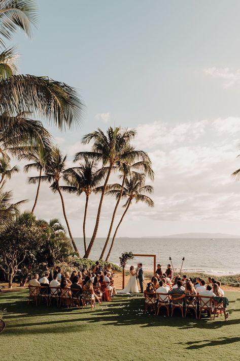 Hawaii Small Wedding, Beach Wedding Intimate, Luxury Hawaii Wedding, Intimate Hawaii Wedding, Beachy Wedding Decor, Small Hawaii Wedding, Beach Wedding Florals, Micro Beach Wedding, Classy Beach Wedding