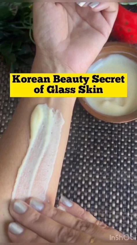 Beauty Secret O Glass Skin Glass Skin Remedy At Home, Skin Care Solutions At Home, Get Glass Skin, Beginner Skin Care Routine, Natural Skin Care Ingredients, Skin Care Ingredients, Clear Healthy Skin, Natural Face Skin Care, Serious Skin Care