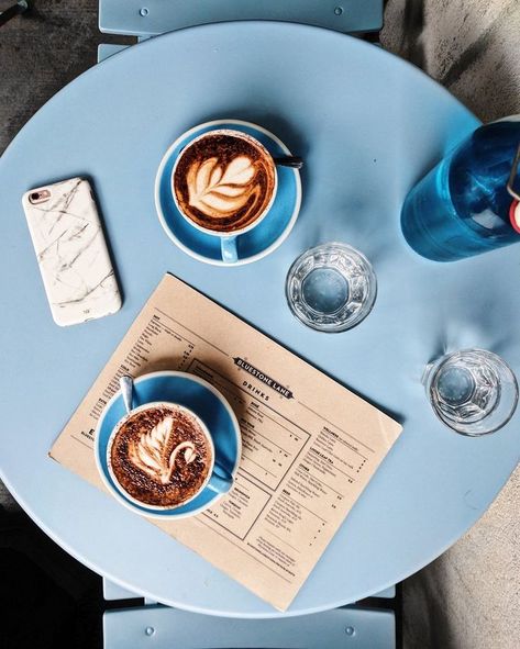 Flat-Lay Coffee Photo with Blue Background #coffee #vanillalatte #icedvanillalatte #coffeerecipes #latte #espresso #morningvibes #inspo #trendycoffee #coffeeshops #coffeeaddict #caffeinefix Coffee Photo, Blue Cafe, Photo Hacks, Flat Lay Photos, Cappuccino Machine, Coffee Photos, Photoshoot Idea, Coffee Brewer, Italian Coffee