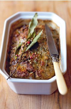 Chicken Liver Terrine, Pork Terrine, Terrine Recipe, No Cook Appetizers, Tapas Recipes, Pork Ham, Meat Appetizers, Homemade Sausage, Savoury Baking