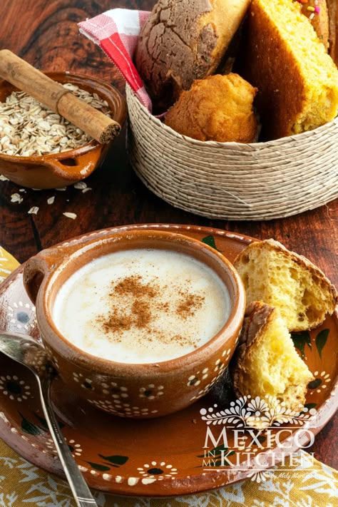 Atole Recipe Mexican Oatmeal, Mexican Avena, Mexican Avena Recipes, Atole Recipe Mexican, Mexican Atole Recipe, Avena Recipe, Oatmeal Drink, Mexican Oatmeal, Latino Dishes