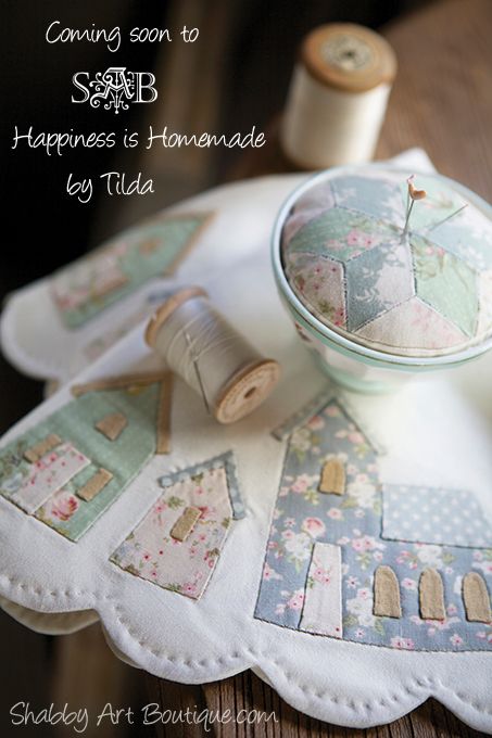 Shabby Art Boutique - La felicidad es hecho en casa Shabby Art Boutique, Homemade Books, Happiness Is Homemade, Art Boutique, House Quilts, Handmade Uk, Paper Craft Supplies, English Paper Piecing, Fabric Projects