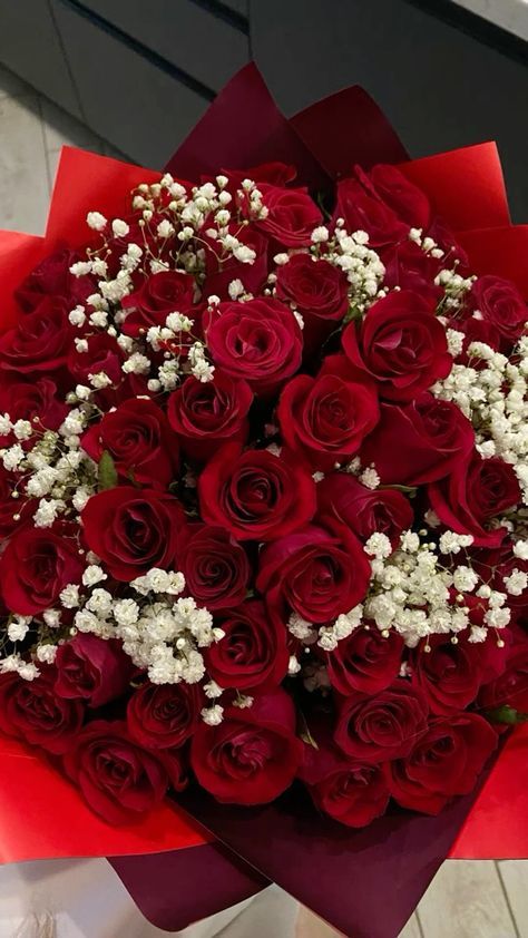 Red Roses With White Flowers, Roses Red Bouquet, Red Flower Bouquet Aesthetic, Luxury Flowers Bouquet Gifts, Red Rose Bouquet Aesthetic, Flowers Bouquet Red Roses, Luxury Flowers Roses, Red Bouquet Flowers, Red Flowers Bouquet