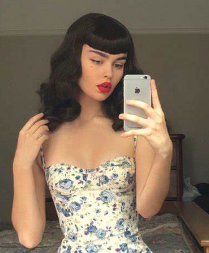 Betty Bangs, Hair Clips 90s, Style Wig, Short Bangs, Short Fringe, Black Wig, Lace Hair, Pin Up Style, Grunge Hair