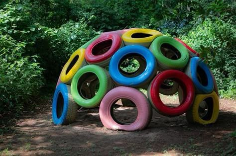 29 Unique Ideas Made From Tires To Change The Look Of Your Garden Tire Playground, Diy Kids Playground, Tire Craft, Kids Backyard Playground, Play Area Backyard, Backyard Kids Play Area, Diy Playground, Kids Outdoor Play, Tyres Recycle