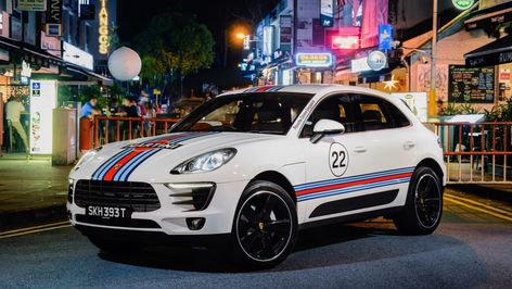 Porsche Macan Martini Touring Car Racing, Porsche Motorsport, Ferdinand Porsche, Martini Racing, Porsche Models, Vehicle Wraps, Porsche Macan, Ford Gt40, Classic Porsche