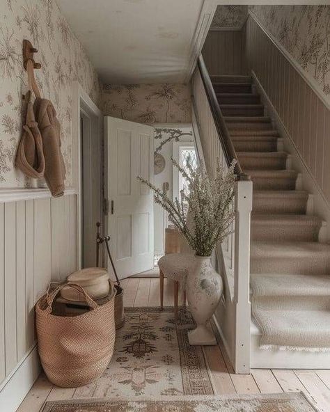 Modern Farmhouse Hallway, Farmhouse Hallway Decor, Hall Design Ideas, Country Hallway, Hall Ways Ideas, Cottage Hallway, Cozy Modern Farmhouse, Hallway Design Ideas, Farmhouse Hallway