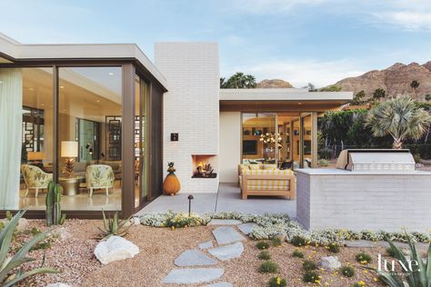 Modern Desert Home, Casa Clean, 1960s Home, Modern Desert, Modern Residence, Rancho Mirage, Home Still, Mid Century Architecture, Modern Style Homes