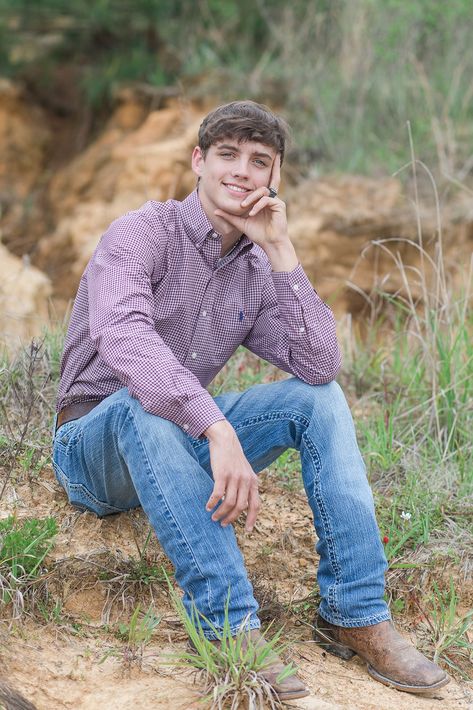 outdoor senior male Senior Photos Guy Outdoor, Boys Senior Picture Ideas Farm, Teen Boy Photoshoots, Outdoor Senior Picture Ideas For Guys, Senior Picture Poses For Guys, Male Senior Pictures Poses Outdoor, Boys Senior Picture Ideas Outdoors, Boy Senior Pictures Poses Outdoor, Athena Lee