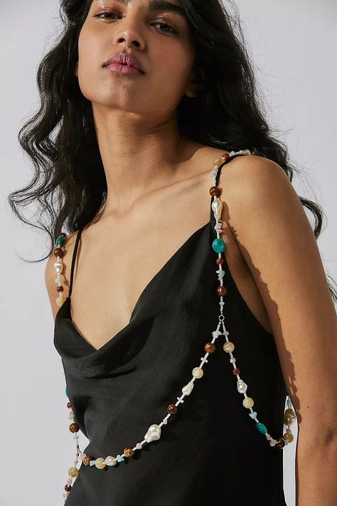 Diy Beaded Body Chain, Bead Body Jewelry, Beaded Body Jewelry, Beaded Body Chain, Easy Diy Fashion, 2023 Accessories, Cork Footbed Sandals, Body Necklace, Seed Bead Crafts