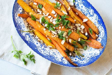 Norwegian Side Dishes, Carrot Dishes, Norwegian Recipes, Roasted Carrots Recipe, Christmas Scandinavian, Steamed Carrots, Norwegian Christmas, Norwegian Food, Scandinavian Food