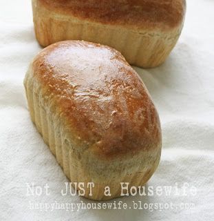 Holiday Baking Bread, Mini Bread Loaves, Loaf Bread Recipe, Mini Loaf Cakes, Easy Bread Recipe, Bread Loaves, Loaves Of Bread, Mini Loaf Pan, Muffin Bread