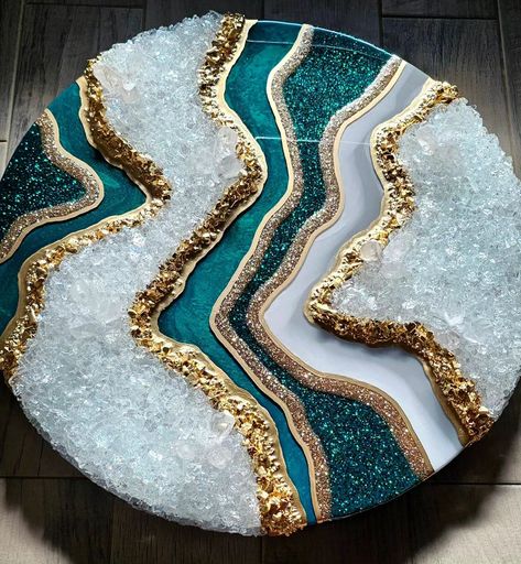 I forgot to mention the other day that this stunning 24" emerald resin geode is available for purchase! 🌟 If you’re interested or would like to commission a custom piece, please send me a DM. I’d love to go over all the details with you! 💚 #artcollector #artforsale #buyart #originalart #availableart #uniqueart White Geode Resin Art, Resin Geode Art With Crystals, Large Resin Geode Wall Art, Green Geode Resin Art, Resin Geode Art Pink, String Wall Art, Diy Furniture Decor, Resin Crafts Tutorial, Resin Wall Art