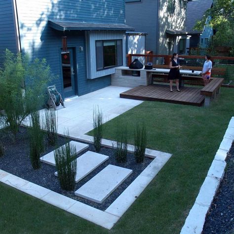 50 Breathtaking Patio Designs to Get You Thinking About Summer | Family Handyman | The Family Handyman Modern Backyard Design, Moderne Have, Simple Backyard, Small Yard Landscaping, Modern Backyard Landscaping, Backyard Landscape, Easy Backyard, Modern Landscape Design, Modern Garden Design