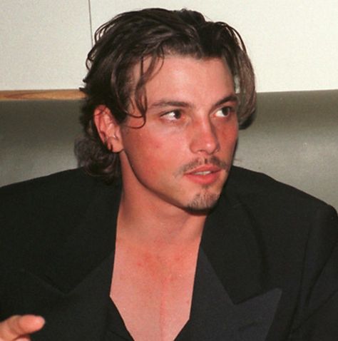 Stu Macher Icon, Skeet Ulrich 90s, Billy Loomis Icon, Billy Loomis Hot, Scream Actors, Stu Macher, Scream 1996, Billy Loomis, 90s Actors