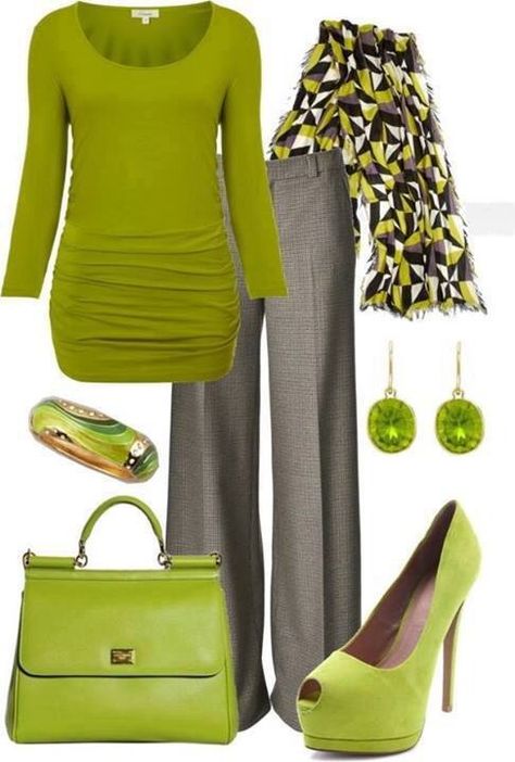 Outfits With Scarves, Cozy Fall Outfits, Green Outfit, Business Attire, Work Attire, Work Fashion, Business Fashion, Women Style, Her Style