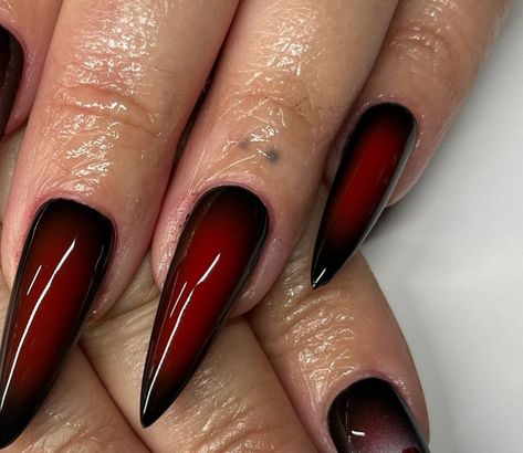 Black Almond Nails With Design, Aura Nails Burgundy, Dark Red Stilletos Nails, Red Nails Black Design, Vampiric Nails, Dark Design Nails, Vampire Aesthetic Nails, Draculaura Nails Acrylic, Maneater Nails