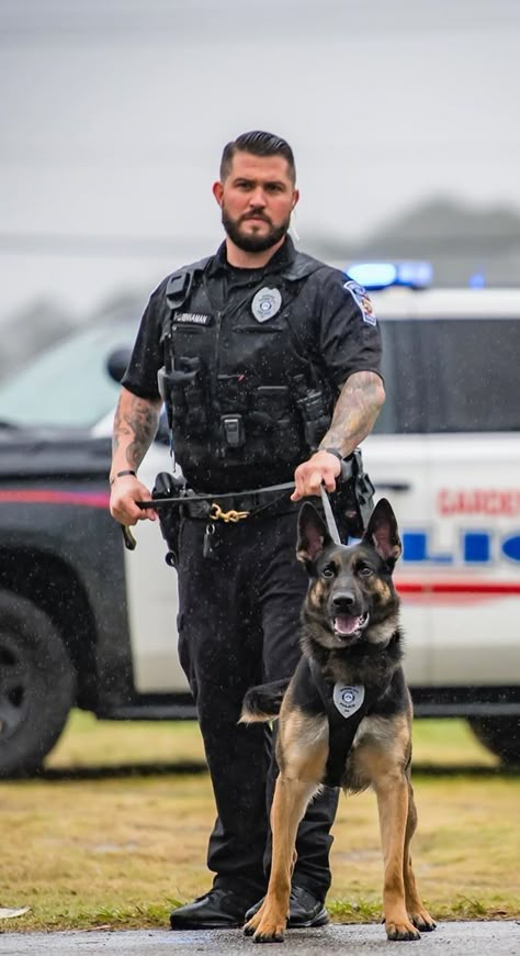 K9 Officer Aesthetic, Law Enforcement Photoshoot, Police K9 Photoshoot, Police Officer Photography, Cbp Officer, Law Enforcement Aesthetic, Police Dog Aesthetic, Police K9 Photography, Police Photography