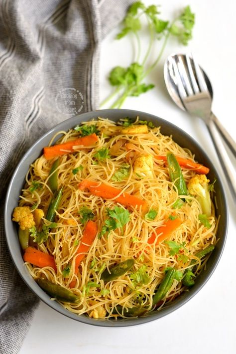 Singapore Noodles | Veg Singapore Mei Fun | Cooking From Heart Singapore Mei Fun Recipe, Vegetable Mei Fun Recipe, Mei Fun Noodles, Mei Fun Recipe, Singapore Noodles Recipe, Mei Fun, Chilli Garlic Noodles, Gluten Free Vegetables, Short Recipes