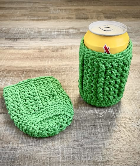 Coozie Crochet Pattern Free, Beer Coozie Crochet, Beer Cozy Crochet Pattern, Crochet Beer Cozy Free Pattern, Crochet Can Coozies, Can Cozy Crochet Pattern Free, Crochet Can Cozy Free Pattern, Crochet Koozies, Crochet Can Cozy