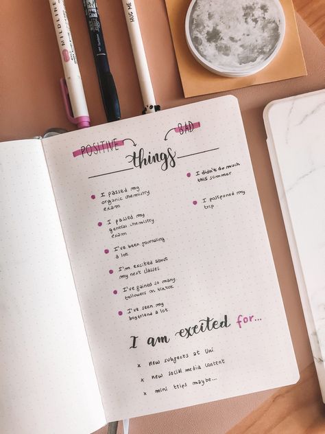 Bullet journal idea to reflect on your life #aesthetic #list #bulletjournaling Bujo Reflection Page, Bullet Journal Reflection, Bullet Journal Entries, Journal Reflection, Bullet Journal Month, Journal Inspiration Writing, Journal Idea, Self Care Bullet Journal, Glow Up