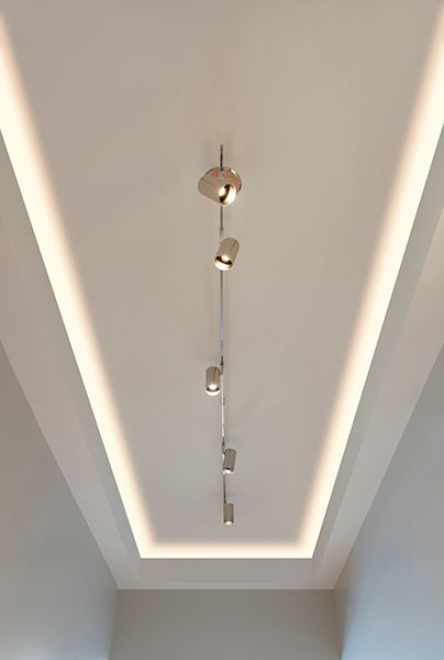 Lighting Minimalist, Gypsum Ceiling Design, Ceiling Shelves, Shelf Lighting, Architectural Lighting, Minimalist Lighting, Lighting Modern, Recessed Ceiling, Edge Lighting