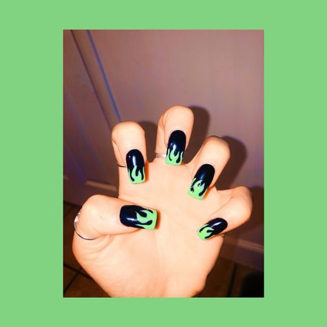 Nail Art, Flames, Acrylics, Edgy, Green & Black Black Flame Acrylics, Nail Art Flames, Matte Black Flame Nails, Flame Nails Green, Black And Green Flame Nails, Green Flames Nails, Green Flame Nails, Black Nails Green Flames, Racing Nails