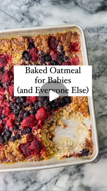 Jenna Helwig - Baby-Led Feeding on Instagram: "Baked Oatmeal! This is one of my all-time favorite recipes for babies, toddlers, and everyone else. It’s easy to prep and you can keep leftovers in the fridge for up to three days. I like to make it on the weekend, and then breakfast is taken care of for a few days.

This recipe will work for most babies around 7 or 8 months, once they’ve had a little practice self-feeding. There are a couple of common allergens here—eggs and dairy—so keep an eye on baby the first time or two she tries it. Here’s the recipe:

2 Tbsp. unsalted butter, melted, plus more for the baking dish
2 cups whole milk
2 Tbsp. maple syrup (optional)
1 egg
2 tsp. vanilla extract
2 cups rolled oats
1 ½ tsp. ground cinnamon
1 tsp. baking powder
1/4 tsp. kosher salt (optional) Savory Baked Oatmeal, Recipes For Babies, Baby Led Feeding, Baked Oatmeal, 8 Months, Whole Milk, Baking Dish, Rolled Oats, 1 Egg