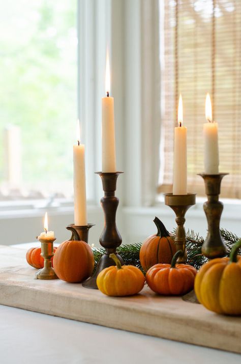 Fall Table Decor Ideas, Planning Thanksgiving, Josie Davis, Thanksgiving Entertaining, Simple Holiday Decor, Thanksgiving Friendsgiving, Fall Table Centerpieces, Fall Living Room Decor, Table Decor Ideas